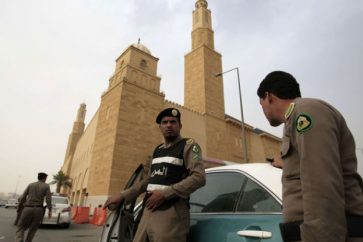 Des policiers saoudiens
