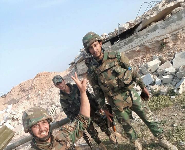 militaire_halfaya_entourage