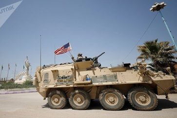 Blindés US à Qamichli (photo de Reuters)