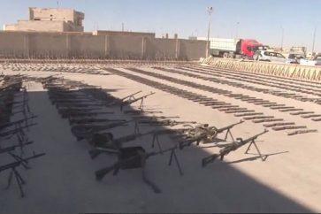 Syrie: Une grande quantité d’armes israéliennes abandonnées par Daesh dans la ville d’AlMayadeen