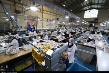 Usine de fabrication de masques en Iran