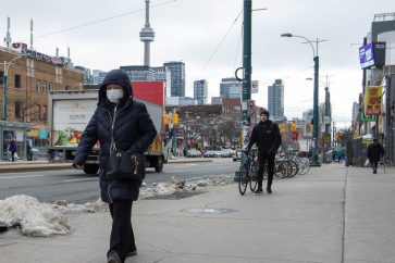 La progression du virus continue de s'accélérer: un million de cas supplémentaires ont été détectés en quatre jours