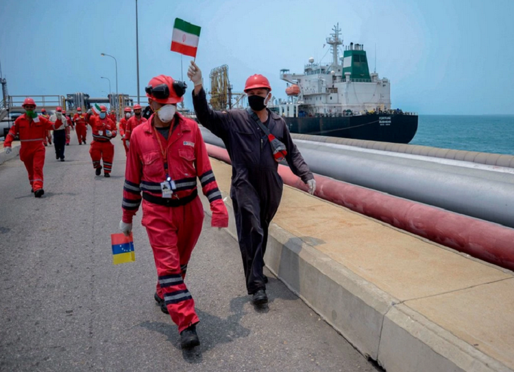 Deux pétroliers iraniens transportant une cargaison d’essence et d’équipements sont déjà arrivés au Venezuela.