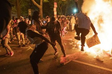 anti-police-brutality-demonstrations-outside-the-white-house-1_6264126