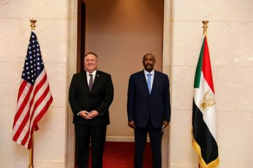 Mike Pompeo et Abdallah Hamdok