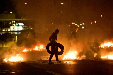 Un exemplaire du Coran a été brûlé par des extrémistes à Malmo, suscitant la colère des manifestants