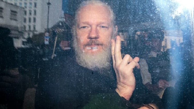 julian_assange