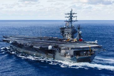 Porte-avions Nimitz USS Dwight D.Eisenhower