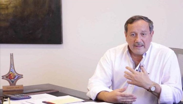 Firas Tlas qui est le fils de l'ex-ministre de la Défense a accordé une interview à un journal israélien