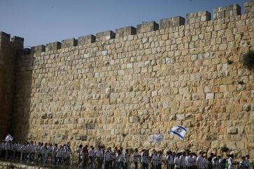 b8390c07-f6d3-408a-a493-3cd8b88b1d66