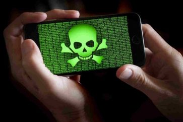 malware_on_celphone_blogtrepreneur_cc_by_2-0_-6021f
