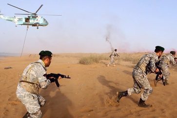 Des soldats de l'armée iranienne