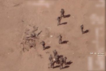 L'armée malienne a indiqué avoir découvert "des dépouilles en état de putréfaction avancée" près de la base Gossi, après sa remise par l'armée française.