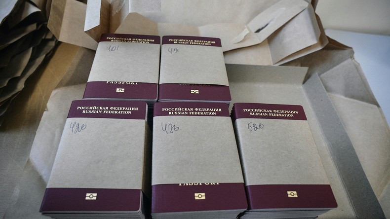 Moscou dit vouloir porter secours aux Républiques autoproclamées du Donbass, dont les populations sont menacées de «génocide».