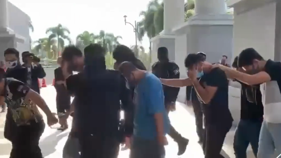 Les membres du Mossad arrêtés à Kuala Lumpur, le lundi 17 octobre 2022.