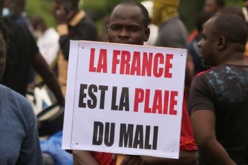 "Ces ONG sont reliées directement au Quai d’Orsay"