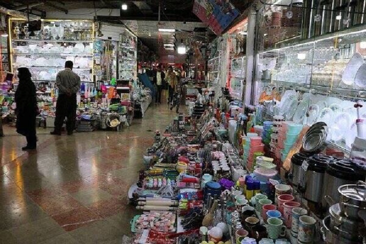 Le bazar de Mahrabad rouvre ses portes après l'arrivée des forces de l'ordre dans la ville qui a été saccagée par des terroristes soutenus par les occidentaux