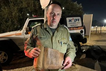 f2cc6e97-e578-4a13-a81a-3b78e06eed31