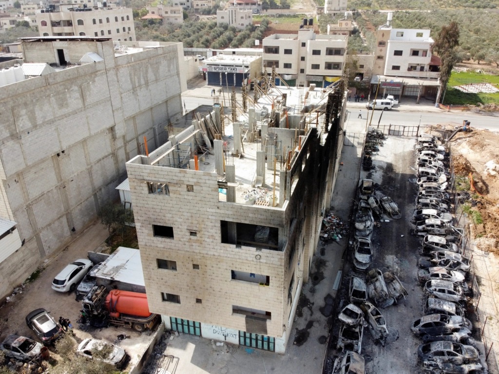 %d8%ad%d9%88%d8%a7%d8%b1%d8%a9-jpg4