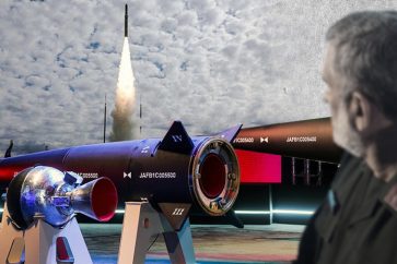 Cérémonie de dévoilement du missile Fattah, en présence du commandant de la Force aérospatiale du CGRI, le général Amir-Ali Hajizadeh.