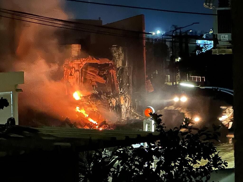 Le commissariat israélien de Sderot entièrement détruit