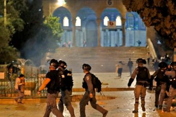 612b3770-1f3b-42b5-bbc3-cbae80c5bb0e-1