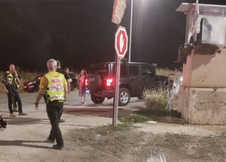 21d7d1fb-e9ba-43d5-9fba-2036f6756543-1