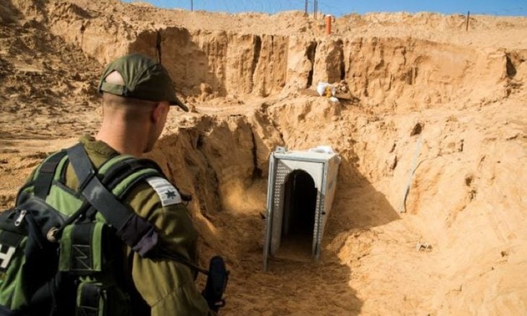 Un soldat israélien devant un tunnel à Gaza (illustration)