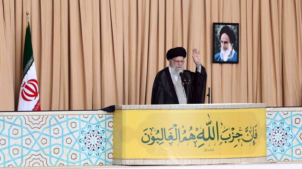 Le Leader de la Révolution islamique, l'Ayatollah Seyyed Ali Khamenei, prononce un sermon lors de la prière du vendredi qu'il dirige à Téhéran, le 4 octobre 2024. (leader.ir)