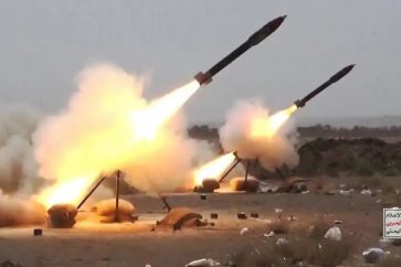 Des combattants yéménites participent à un exercice militaire le 12 mars 2024 à Sanaa, au Yémen. ©Harbi Press