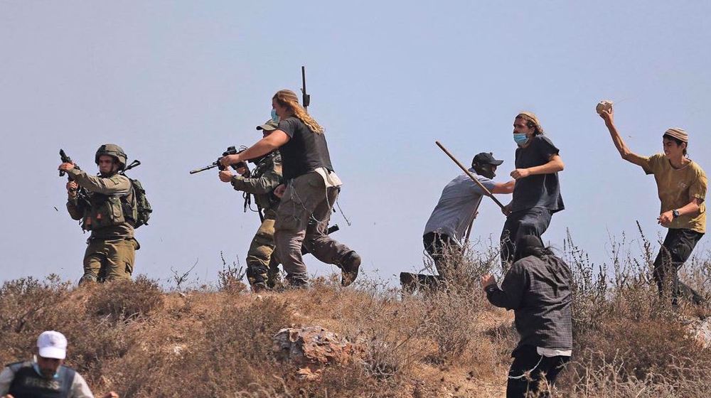 Des colons sionistes attaquent des Palestiniens dans un village en Cisjordanie occupée. ©WAFA