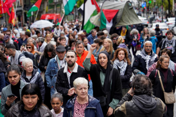 Des manifestants protestent à New York contre la guerre génocidaire israélienne à Gaza