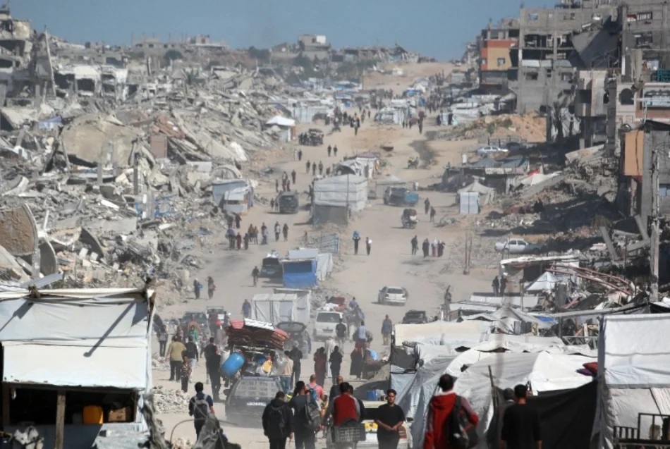 Démolition des tours résidentiels al-Qalaa à Khan Younes