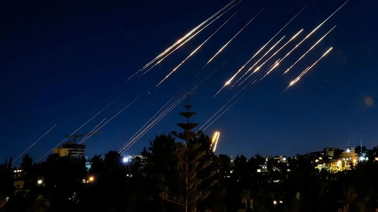 Israël et les États-Unis avaient revendiqué la maîtrise de l'espace aérien iranien.