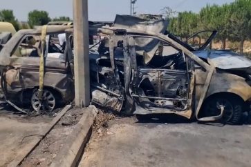 La voiture civile frappée par un drone israélien, près de Nabatieh, le 23 juin 2025.