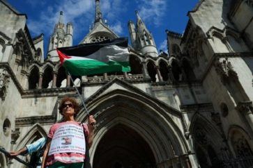 Devant la Cour suprême, le jour de l'audience sur Palestine Action, à Londres, le 21 juillet 2025 (Reuters)