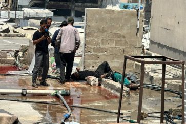 Des Palestiniens tués dans un raid israélien le 21 juillet sur une station de désalinisation de l’eau dans le quartier al-Rimal à Gaza-ville.